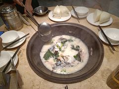 -陈大锅·岳阳鱼馆·地道岳阳菜(美食街店)