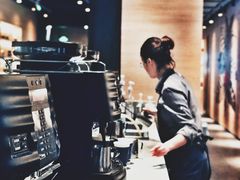 -瑞幸咖啡(外滩SOHO店)