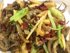 -绿岛酒楼(小海地店)