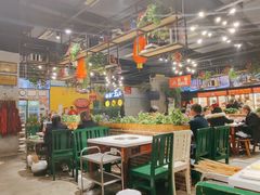 大堂-钢管厂五区小郡肝串串香(蜀都万达店)