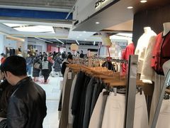 -意法服饰城