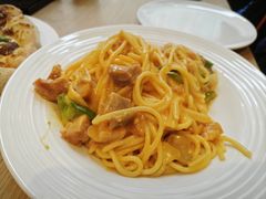 鎏金咸蛋黄嫩鸡意面-必胜客(南宁盛天地店)