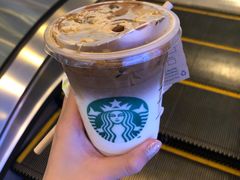 -星巴克(上海虹桥新天地二店)