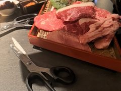 -铭牛烧肉·和牛海鲜自助(高新月牙湖店)