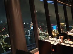-澳门旅游塔360°旋转餐厅•高空主图自助餐