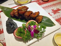 -刘姐啤酒鱼民族演艺餐厅(西街总店)