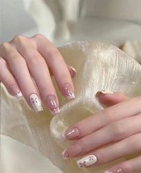-RL Nail·瑞丽美甲美睫品牌原创店