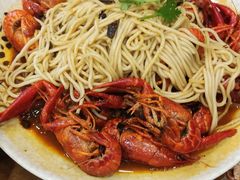 -老东镇啤酒屋海鲜加工·蒸汽海鲜·海鲜烧烤(台东店)