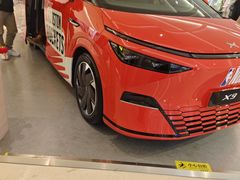 -小鹏汽车(北京龙湖长楹天街销售中心)