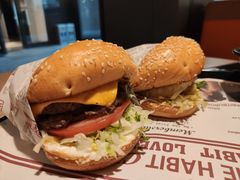 -The Habit Burger Grill 哈比特汉堡(复兴soho店)