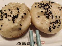 -小杨生煎(金山百联购物中心3楼店)