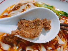 -呷佬·长沙手工米粉(金沙江路店)
