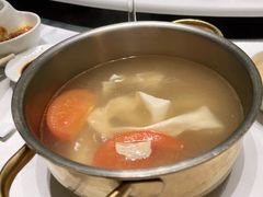 -红鼎豆捞·非遗鲍皇汤火锅(宝丰路店)