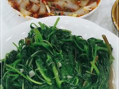 -乡土特色.冷锅鱼.牦牛肉汤锅