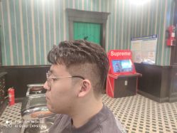 -海文先生国潮烫染男士理发馆