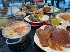-梅园国际大酒店·自助餐厅(光明港店)