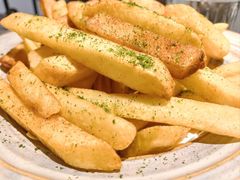 -LESCEDARS Brasserie Bistro香柏树