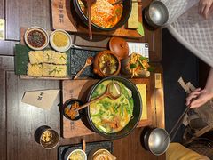 -银米·云南传统过桥米线(双廊黑金冠店)