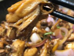 -胡须佬鸡煲四季火锅店(石厦西村直营店)