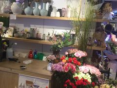 -谷莠子花艺气球派对·绿植造景·花艺沙龙(东海缤纷天地店)