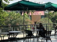 -星巴克(南宁民歌湖店)