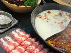-鹿鸣山草本茶香火锅(园西路店)