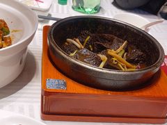 -湖庭壹品鸭王·传统北京烤鸭·别墅私房菜·庭院宵夜(江宁店)