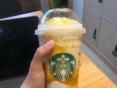 天真多肉橙汁NFC果汁-星巴克臻选(上海合生汇1F店)
