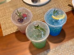 -Chom Cafe and Restaurant