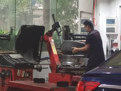 -途虎养车工场店(重庆医学院路店)