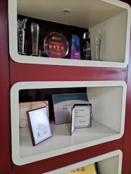 -南京健丽·去眼袋医疗美容机构