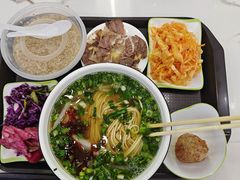 -伊穆祥牛肉面总店·清真