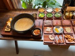 -银米·云南传统过桥米线(双廊黑金冠店)