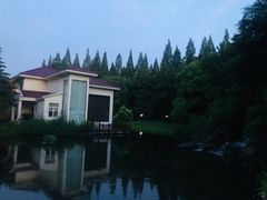 -上海怡沁园度假酒店