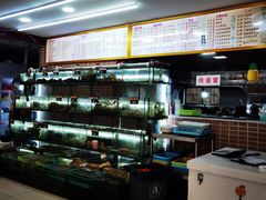 -覃记海鲜美食餐厅