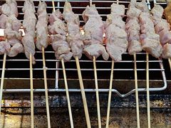 -哈尔滨小酒馆·鲜肉现穿自助烧烤(康新花园店)