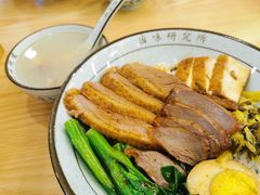 狮头牌鹅肉拼鹅肾饭-狮头牌卤味研究所·卤味饭(花城汇南区店)