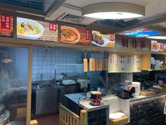 -呷佬·长沙手工米粉(金沙江路店)