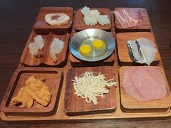 -银米·云南传统过桥米线(双廊黑金冠店)