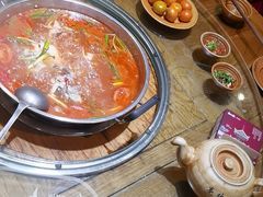 -亮欢寨酸汤鱼(沙冲路店)