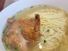 -百年老字号·观振兴蟹黄面·三虾面·苏式面(观前街富仁坊巷店)