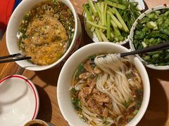 -矮子粉店1985·长沙米粉(湘春路店)