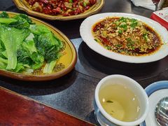-老来福·非遗酸汤兔(凯旋路店)