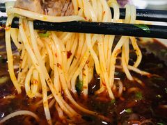 -吾穆勒蓬灰牛肉面·清真(北滨河中路店)