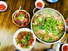 -小杨翘脚牛肉