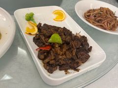 牛仔骨-谷语中餐厅