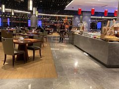 自助取餐区-武汉世茂希尔顿酒店·汇·全日餐厅