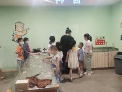 -成都星期8小镇(江宁南路店)