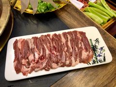 手切鲜羊肉-沸炉重庆老火锅(军事博物馆店)