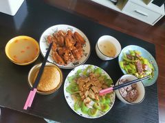 -鲸励母婴月嫂(望京店)